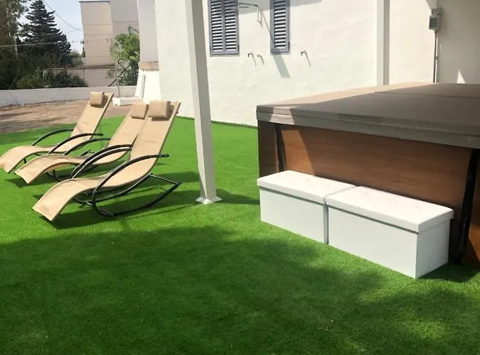 Villa Naomi